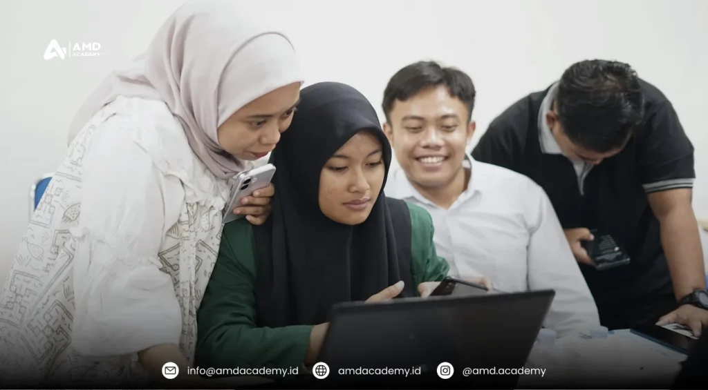 Gambar menampilkan rangkaian kegiatan pelatihan digital marketing hari pertama