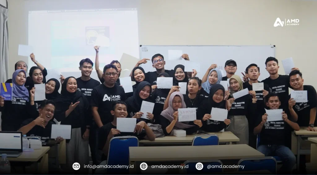Gambar menampilkan rangkaian kegiatan pelatihan digital marketing hari kedua
